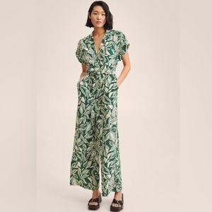 Mango Printed Short Sleeves Wide Leg Jumpsuit in size Small